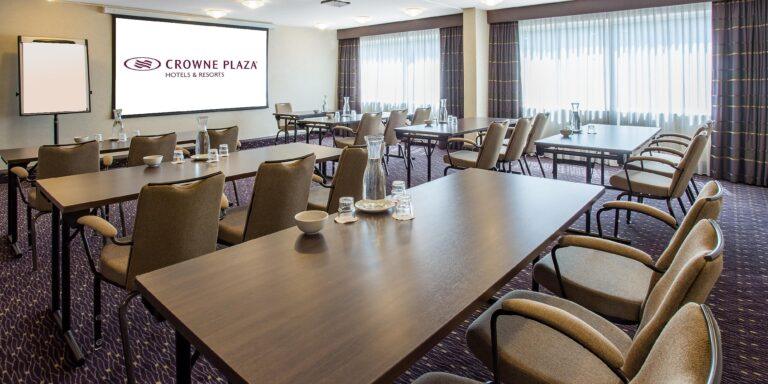 crowne-plaza-amsterdam-schiphol-1lieu1salle-conferences.jpg