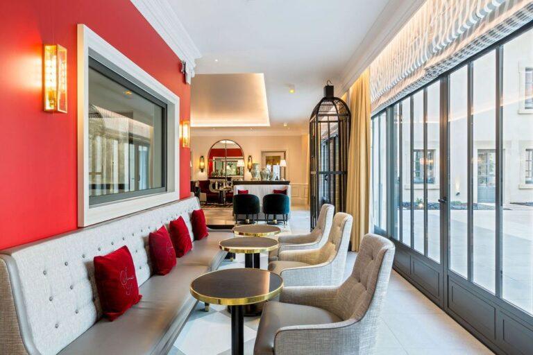 BAR-LOUNGE-2.jpg