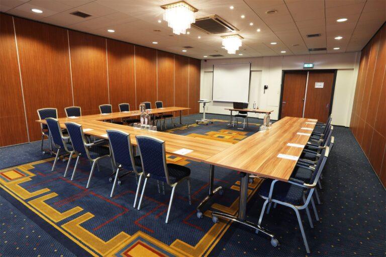 best-western-haarhuis-1lieu1salle-meeting.jpg