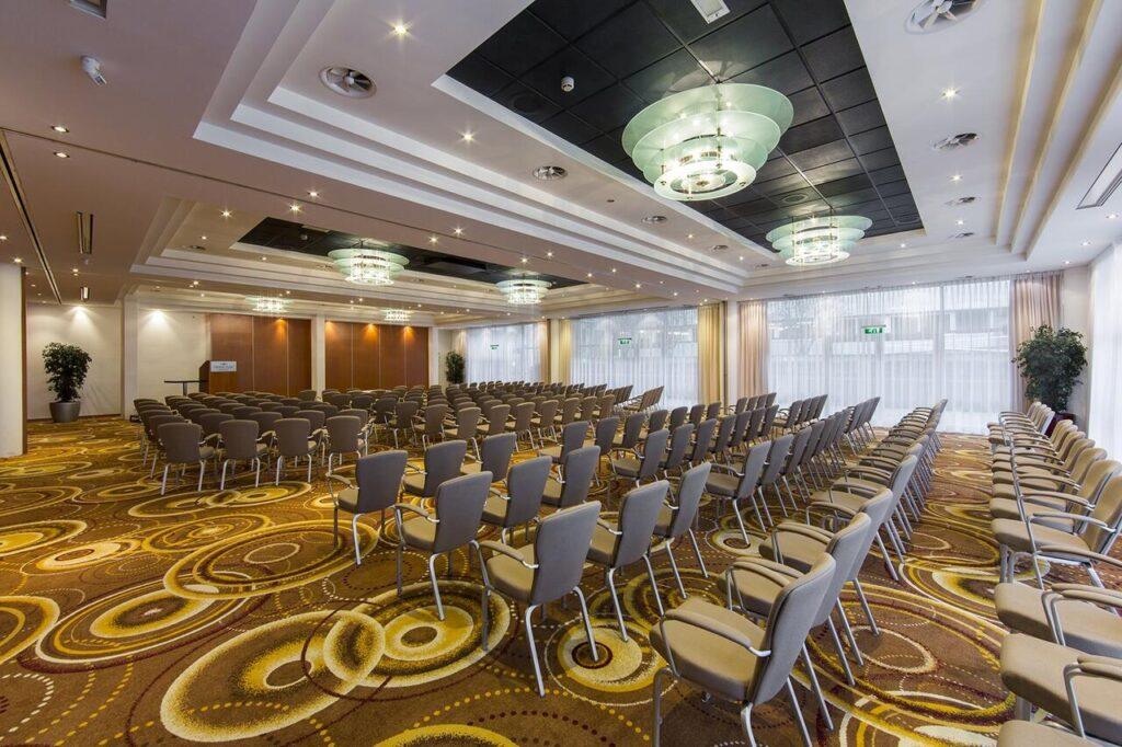 crowne-plaza-maastricht-1lieu1salle-meetings.jpg