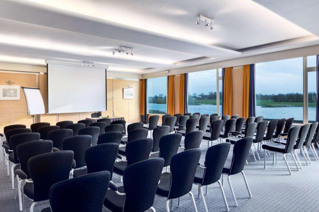 nh-arnhem-rijnhotel-1lieu1salle-congres.jpg