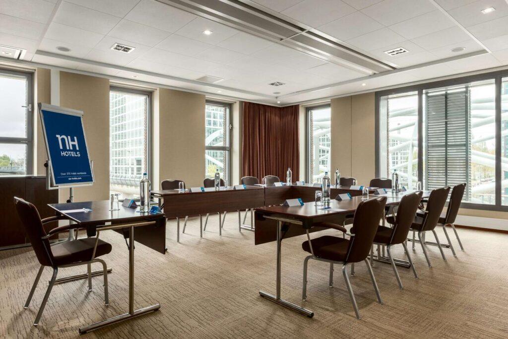 nh-den-haag-1lieu1salle-congres.jpg