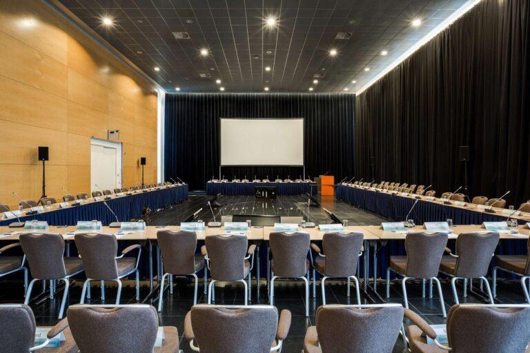 nh-den-haag-1lieu1salle-meetings.jpg