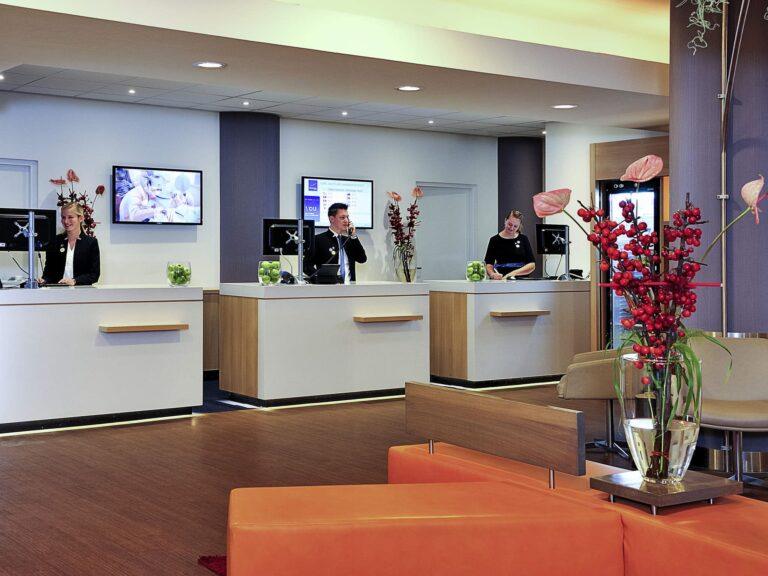 https://www.accorhotels.com/5389
