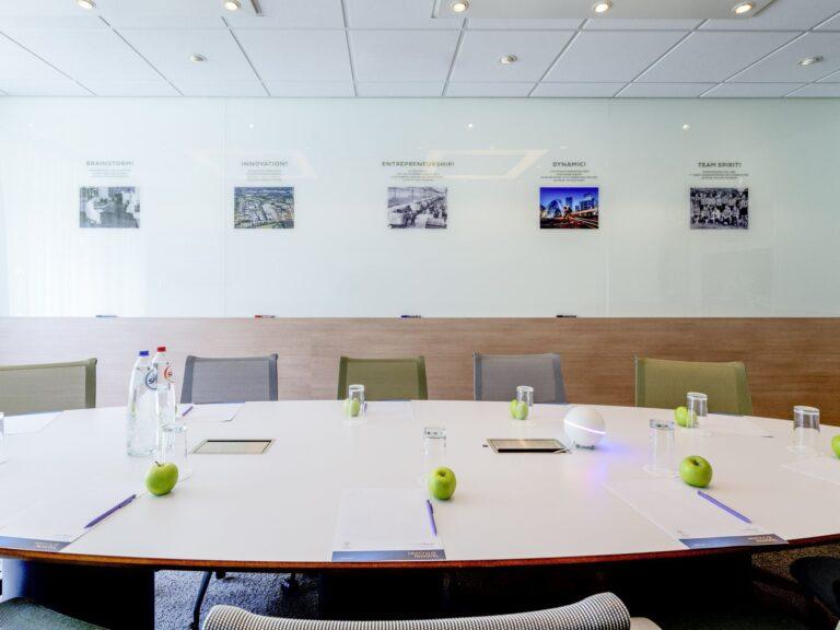 https://www.accorhotels.com/1018