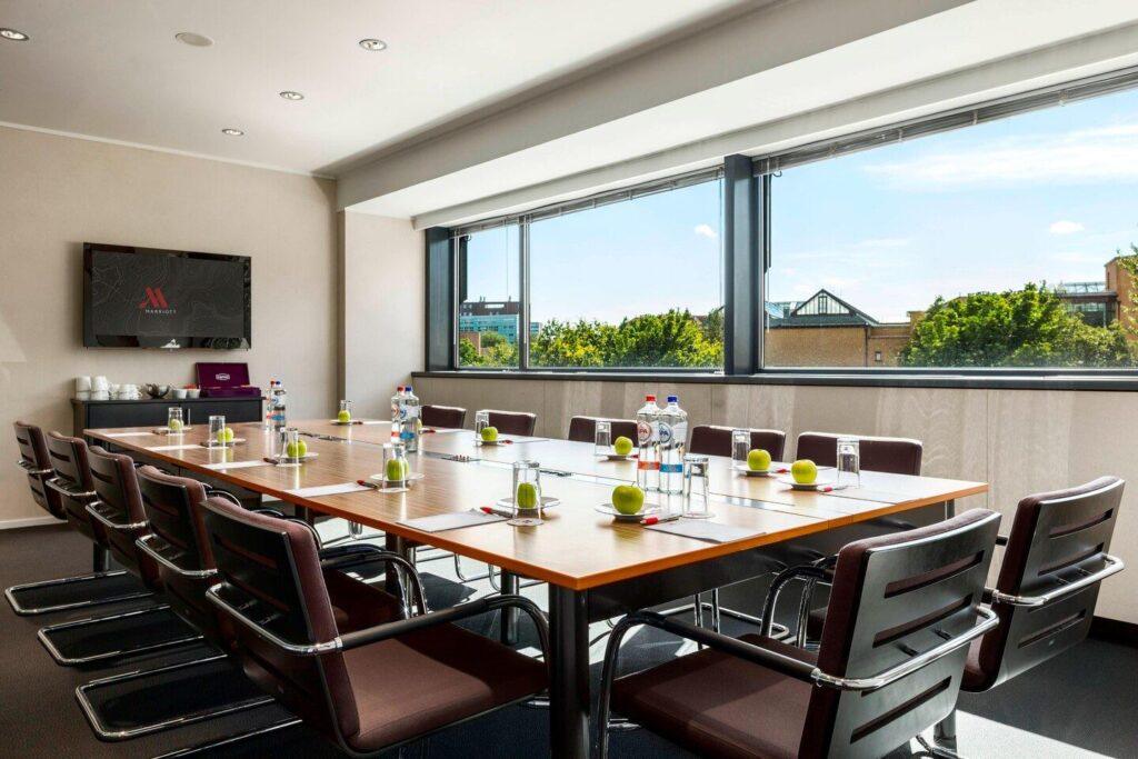 the-hague-marriott-1lieu1salle-meeting.jpg