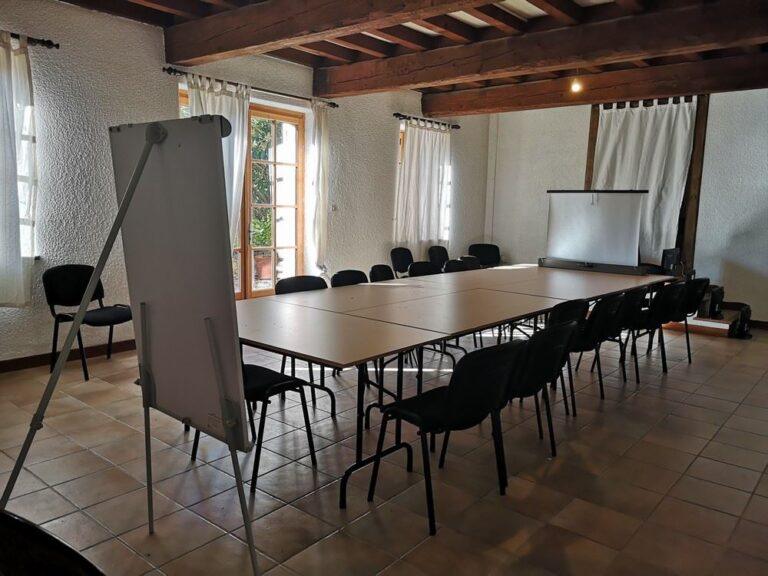mas-escampette-1lieu1salle-seminaire.jpg