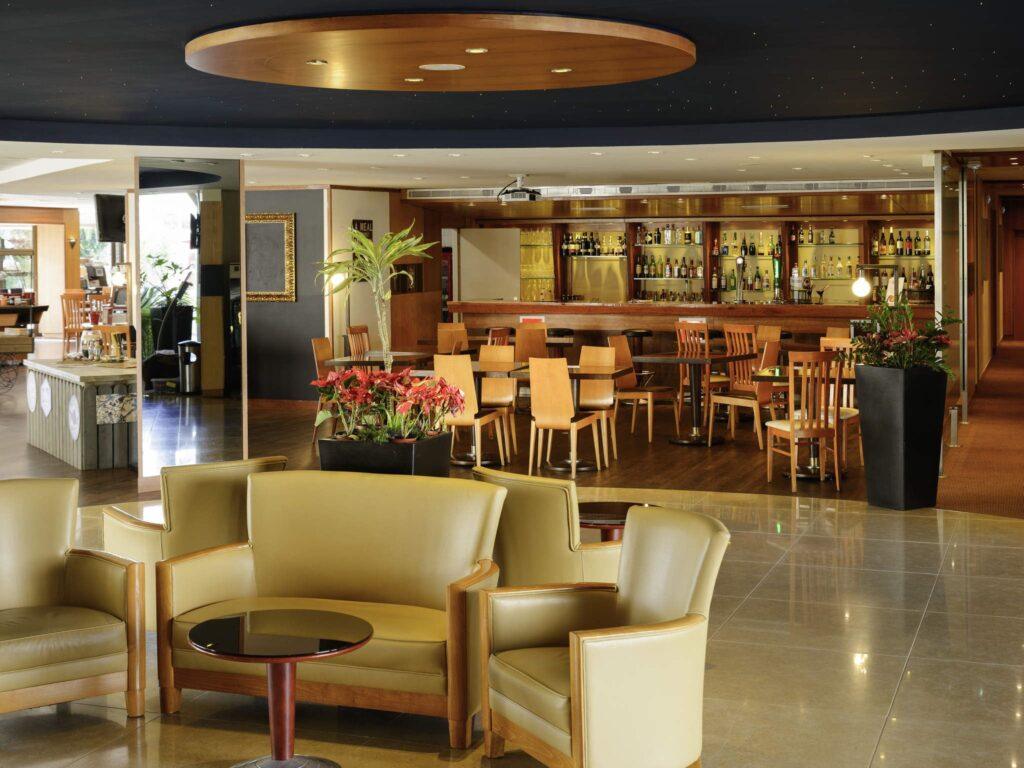 https://all.accor.com/1050