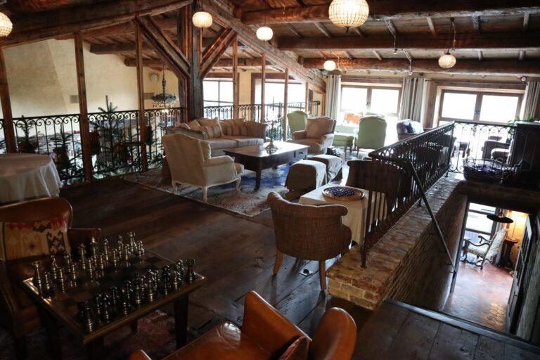 Mezzanine_Bar-de-la-Ferme-@FabienNoel-1-scaled-1.jpg