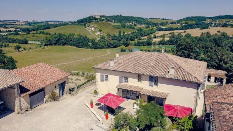 domaine-castagne-1lieu1salle-evenement.jpg