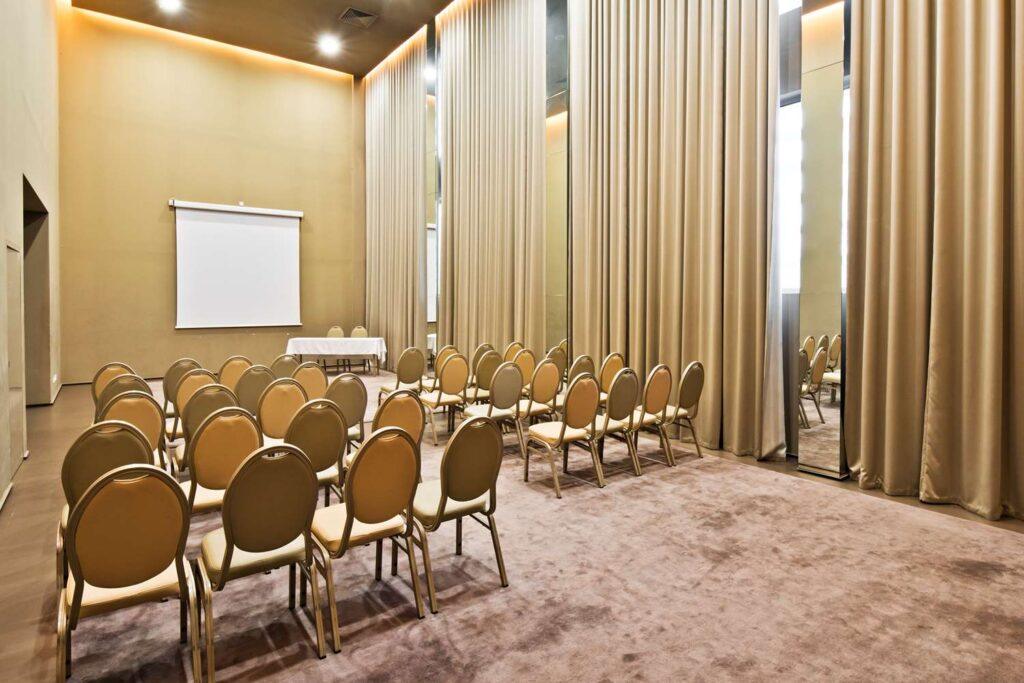 golden-tulip-sao-joao-madeira-1lieu1salle-event.jpg