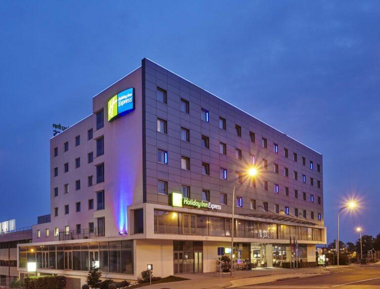 holiday-inn-express-alfragide-1lieu1salle-event.jpg