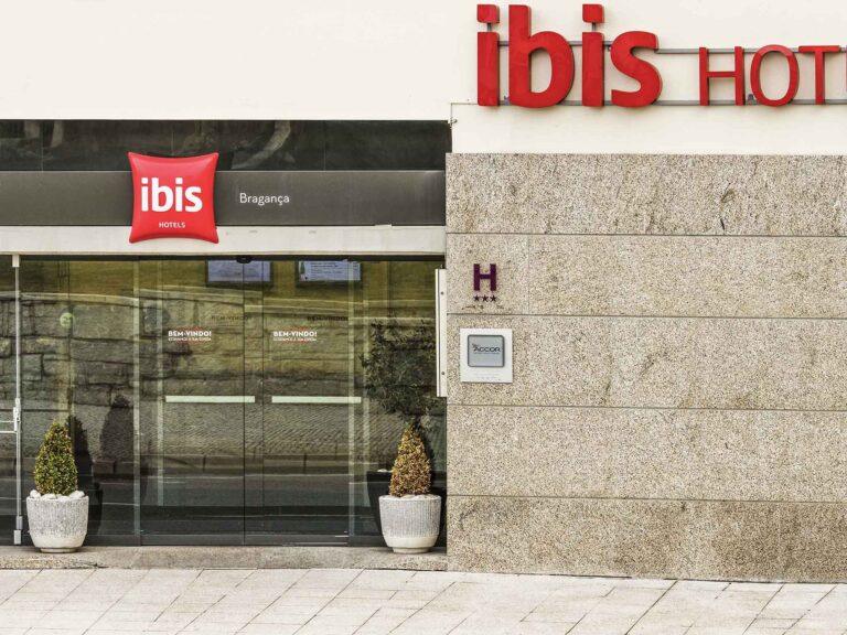 ibis Bragança