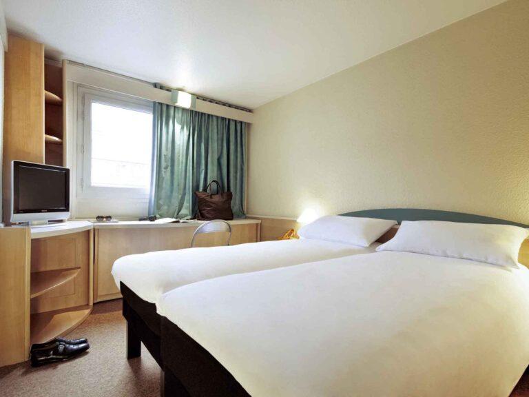 http://www.accorhotels.com/2117