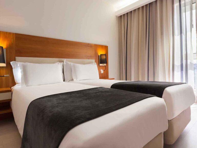 mercure-lisboa-hotel-1lieu1salle-evenement.jpg
