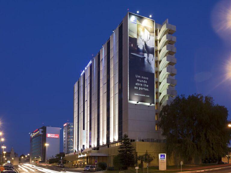 https://www.accorhotels.com/0784