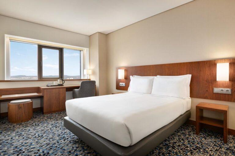 ramada-lisbon-1lieu1salle-events.jpg