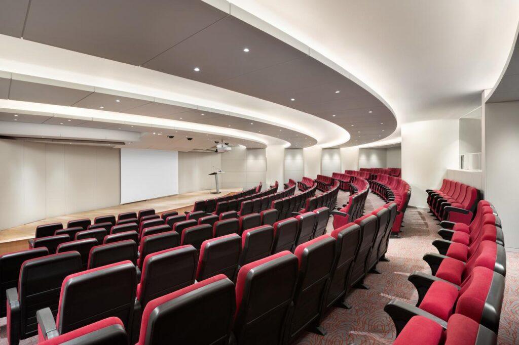 ramada-lisbon-1lieu1salle-meeting.jpg