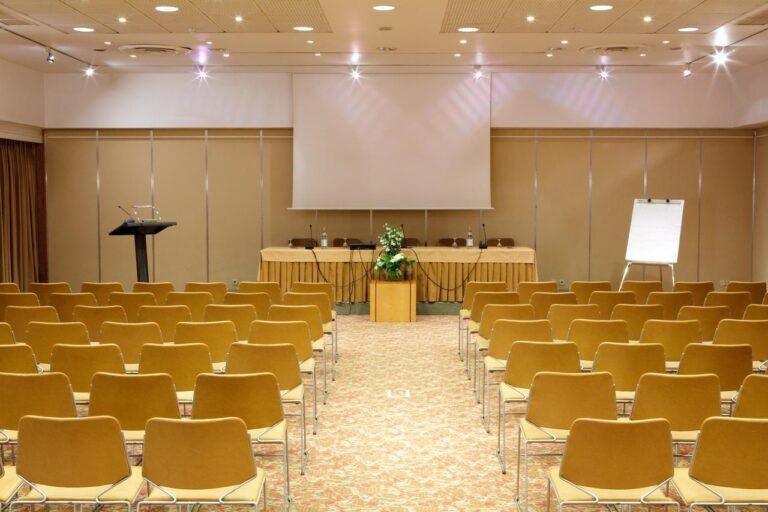 roma-hotel-lisboa-1lieu1salle-conference.jpg