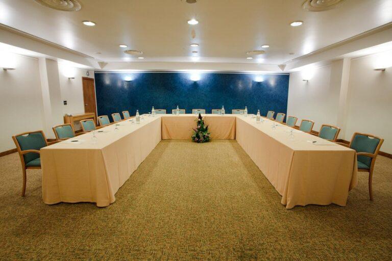 roma-hotel-lisboa-1lieu1salle-conferences.jpg