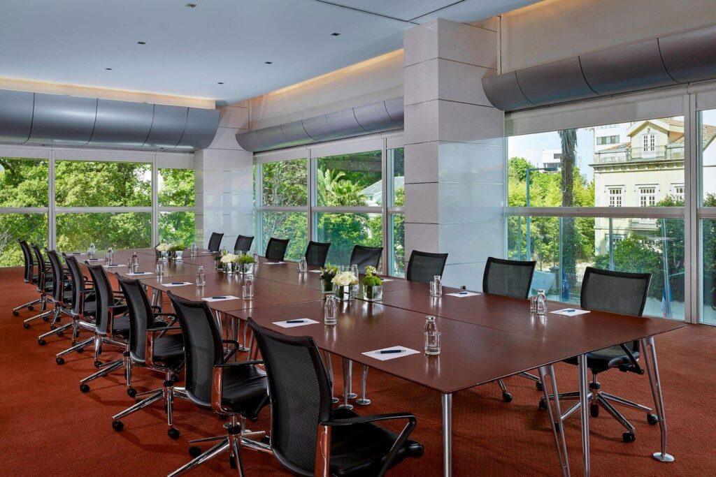 sheraton-porto-1lieu1salle-conferences.jpg