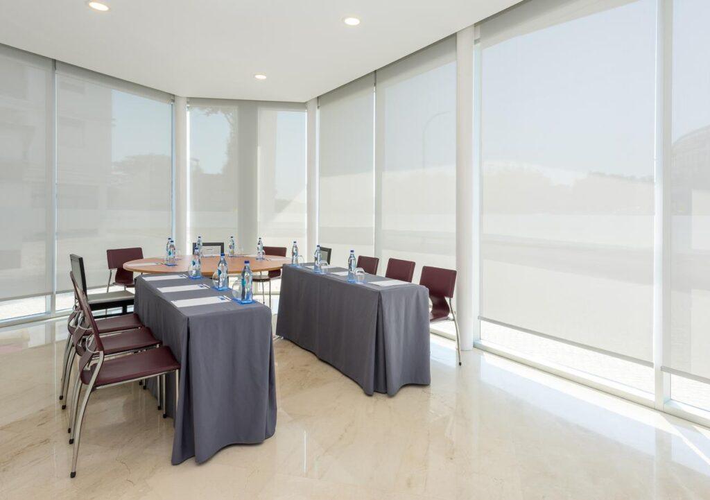 tryp-leiria-1lieu1salle-seminaires.jpg