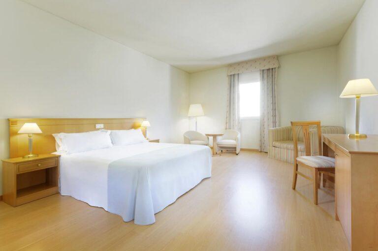 tryp-porto-centro-1lieu1salle-reunion.jpg