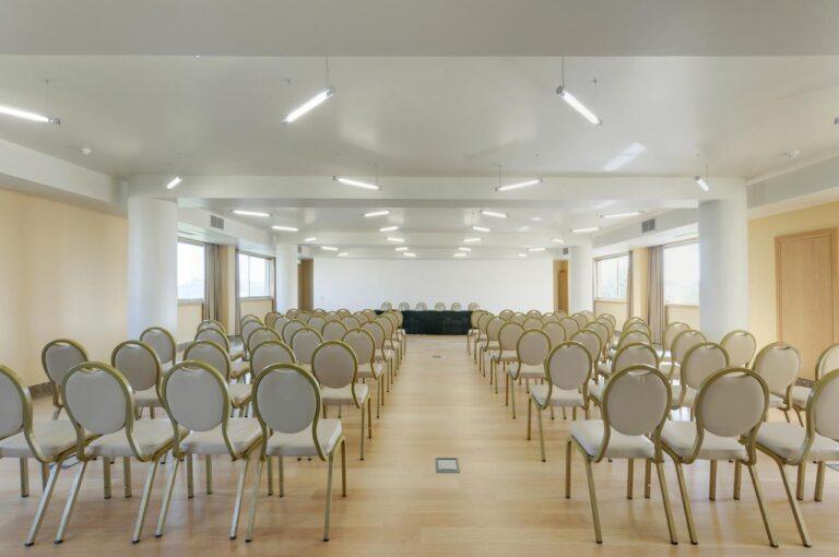 tryp-porto-expo-1lieu1salle-conference.jpg