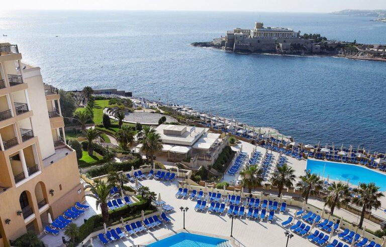 corinthia-hotel-george-bay-1lieu1salle-event.jpg