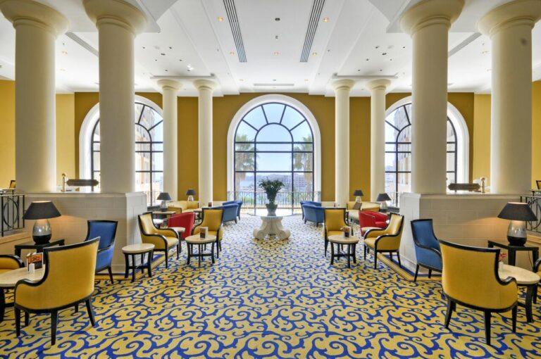 corinthia-hotel-george-bay-1lieu1salle-seminaire.jpg
