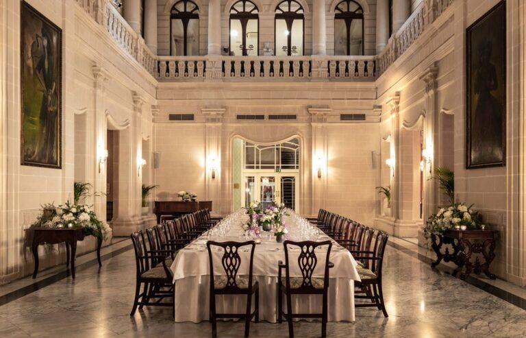 corinthia-palace-hotel-spa-1lieu1salle-conference.jpg