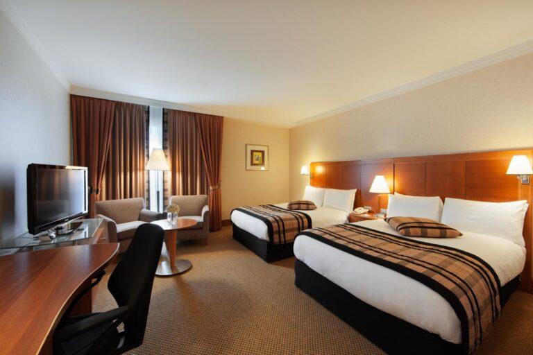 crowne-plaza-brussels-airport-1lieu1salle-evenement.jpg