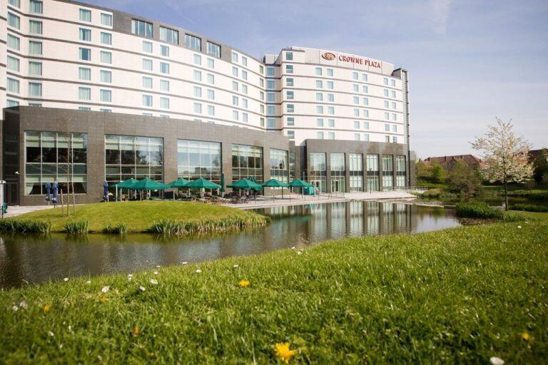 crowne-plaza-brussels-airport-1lieu1salle-event.jpg