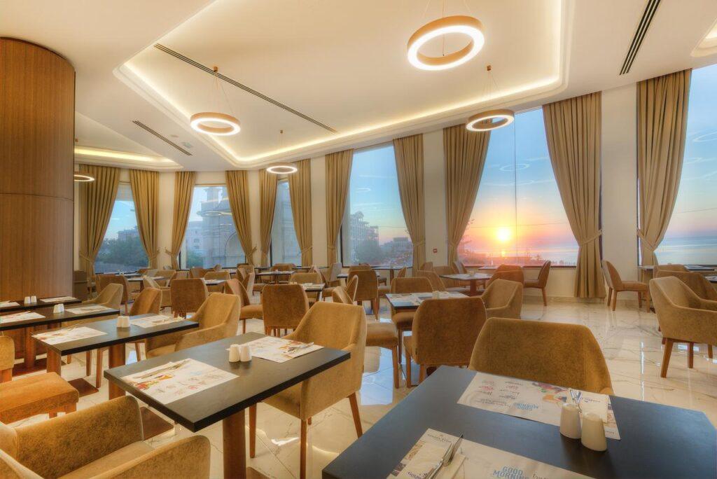 golden-tulip-vivaldi-1lieu1salle-meetings.jpg
