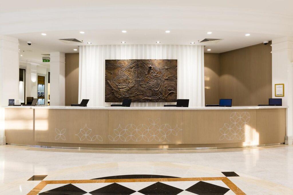 hilton-malta-1lieu1salle-conference.jpg