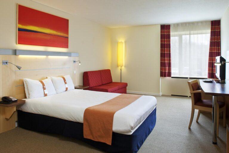 holiday-inn-express-gand-1lieu1salle-reunion.jpg