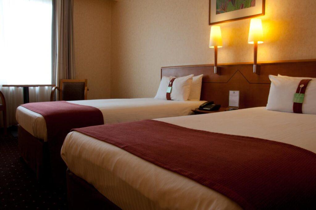holiday-inn-gent-expo-1lieu1salle-evenement.jpg