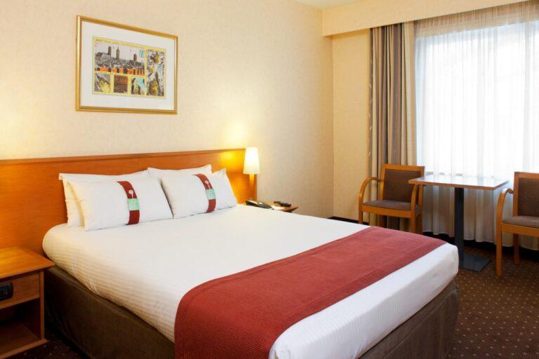 holiday-inn-gent-expo-1lieu1salle-evenements.jpg