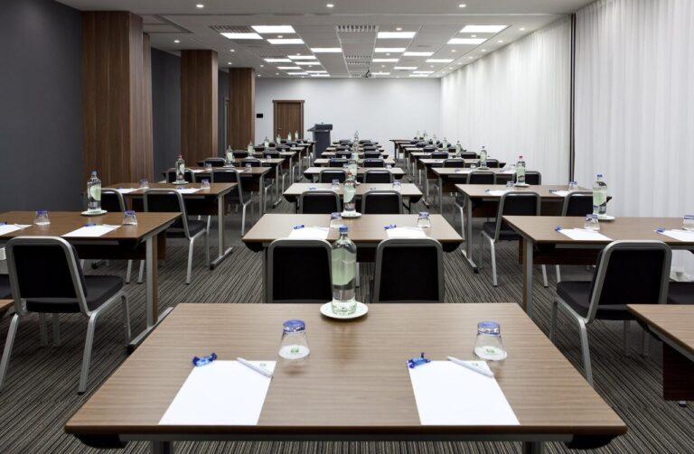 holiday-inn-gent-expo-1lieu1salle-meeting.jpg