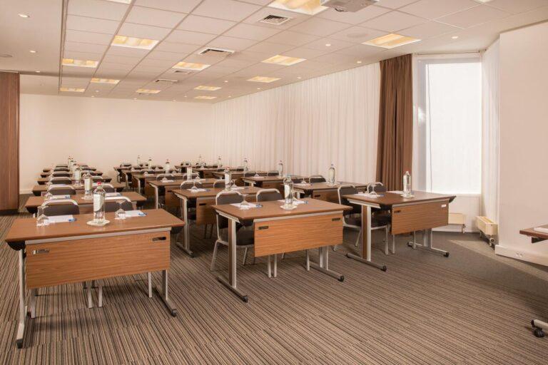 holiday-inn-gent-expo-1lieu1salle-meetings.jpg
