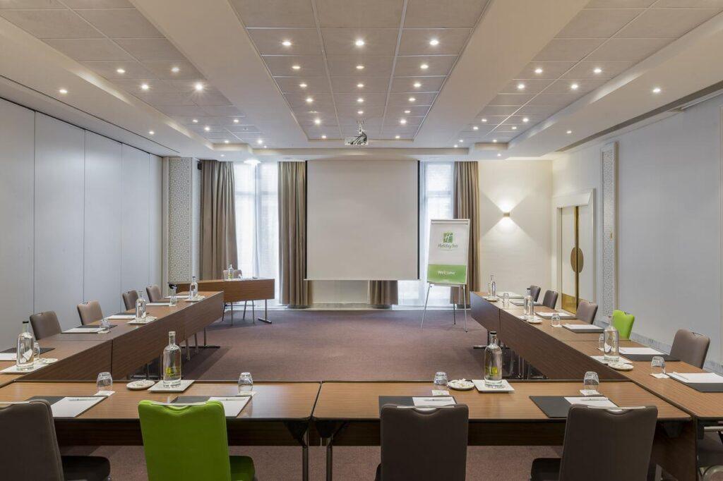 holiday-inn-hasselt-1lieu1salle-seminaire.jpg
