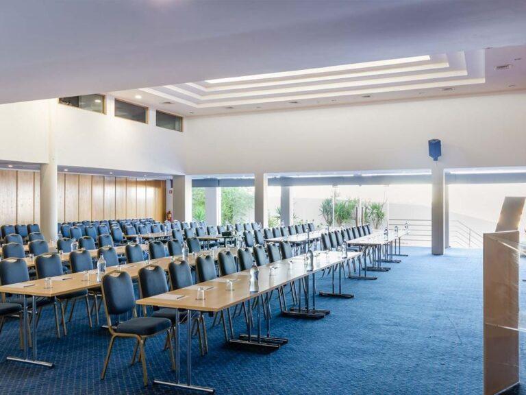 hotel-do-sado-business-nature-1lieu1salle-meeting.jpg