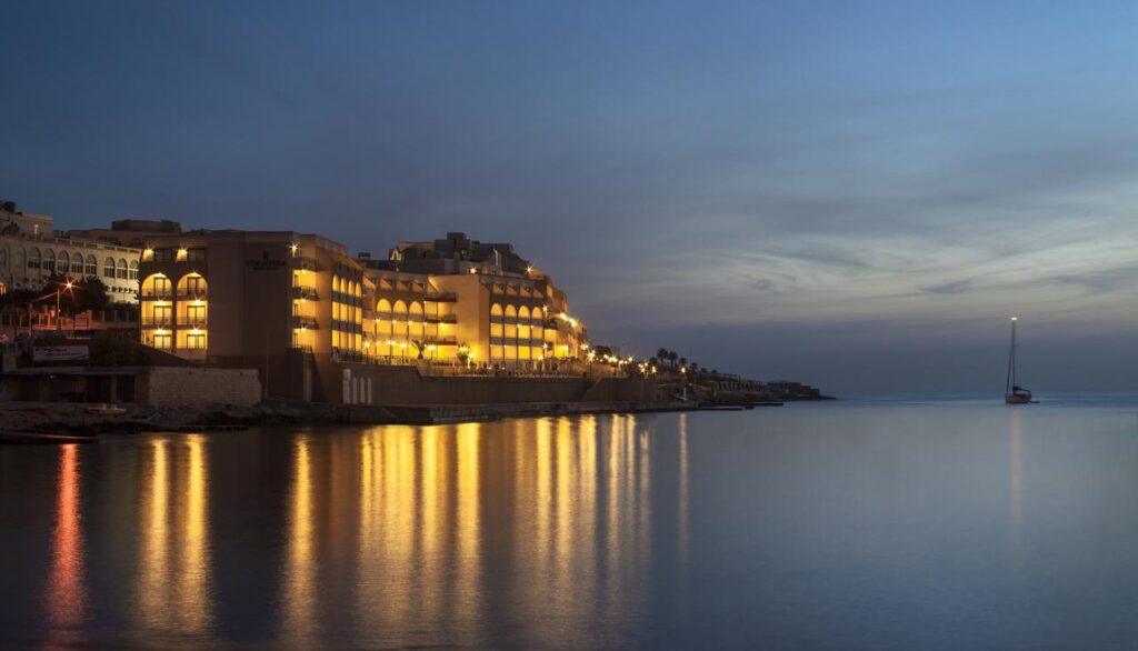 marina-corinthia-beach-resort-1lieu1salle-event.jpg