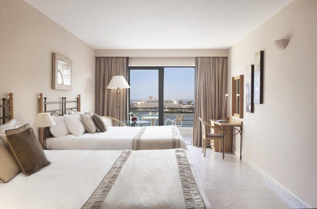 marina-corinthia-beach-resort-1lieu1salle-reunion.jpg