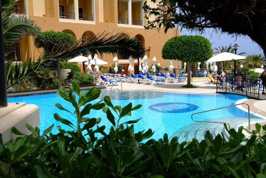 marina-corinthia-beach-resort-1lieu1salle-reunions.jpg