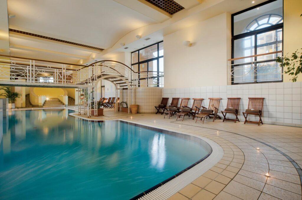 marina-corinthia-beach-resort-1lieu1salle-seminaire.jpg