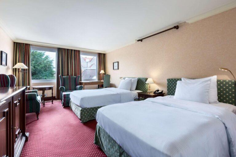 nh-brugge-hotel-1lieu1salle-reunion.jpg