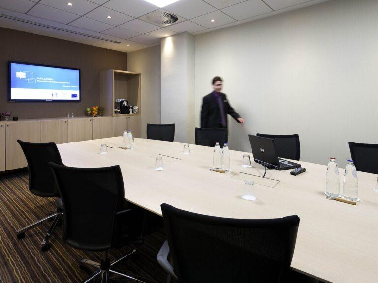 http://www.accorhotels.com/2122