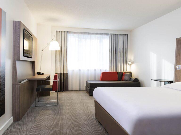 http://www.accorhotels.com/2122