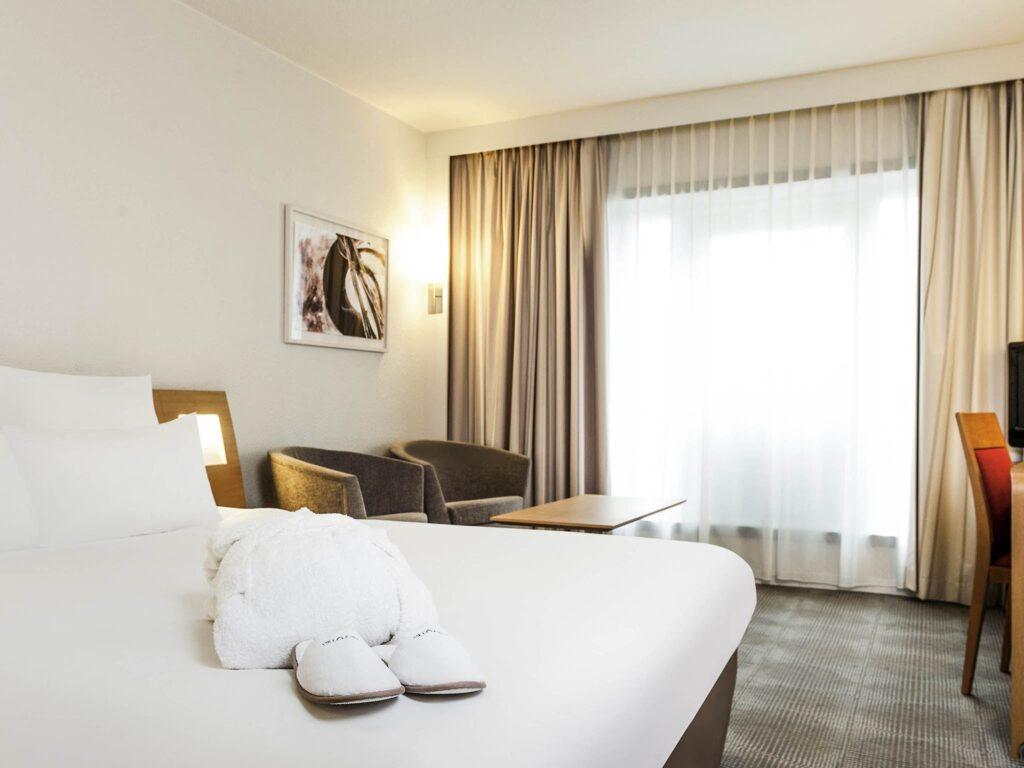 http://www.accorhotels.com/0840